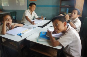 Kids in Cofradia Bilingual School