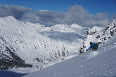 Gili skiing a perfect ine
