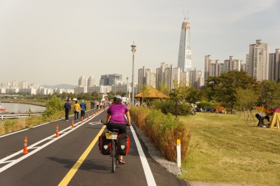 Cycling out of Seoul 