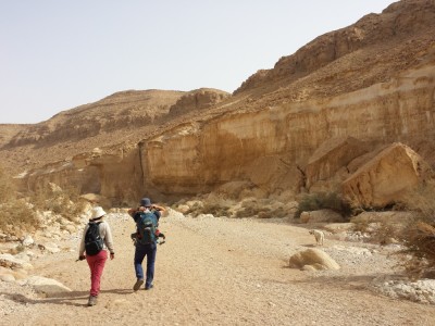 We visited the Finzis in Mitzpe Ramon, the dusty town on the edge of a crater that is (almost) one of a kind